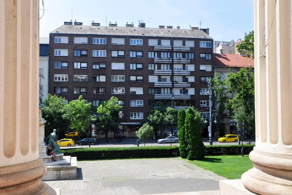 Central - Museum View Budapest