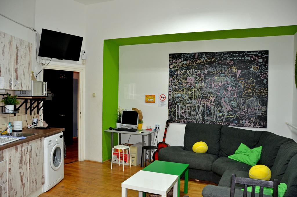 Hostel Cooltour