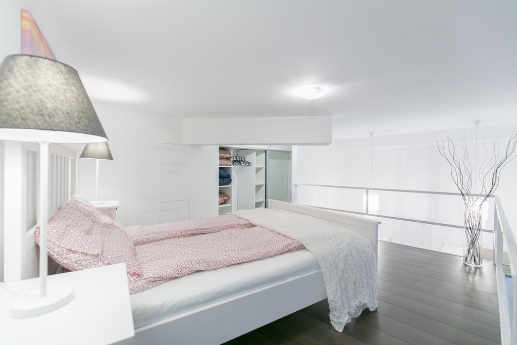 Sleek Minimalist Studio At Inner