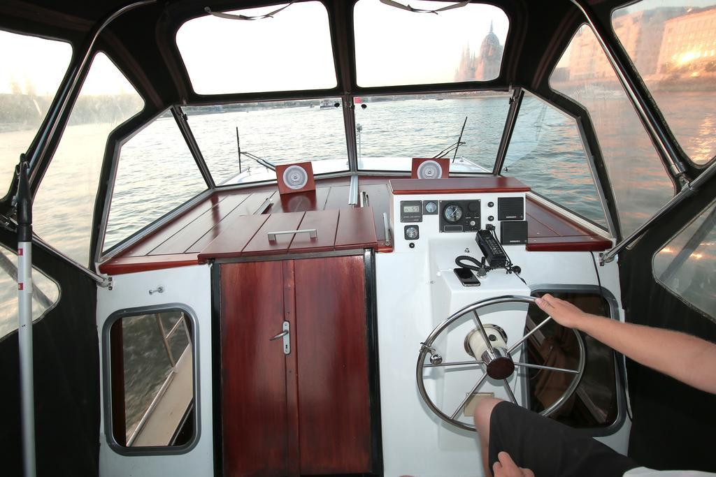 Carpe Diem Botel *