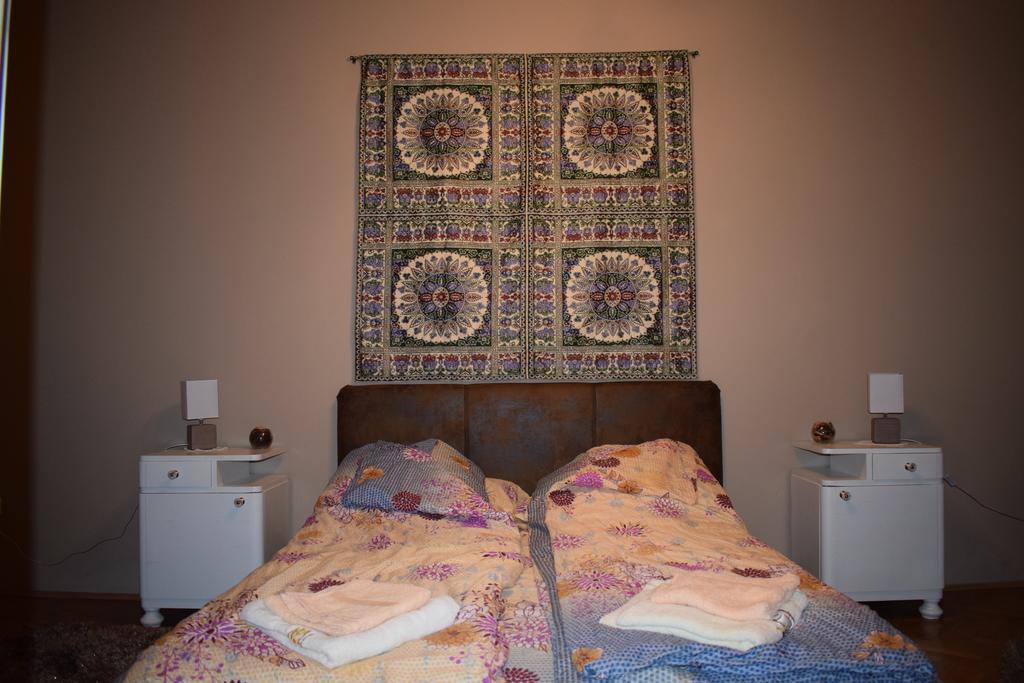 Orient Deluxe *