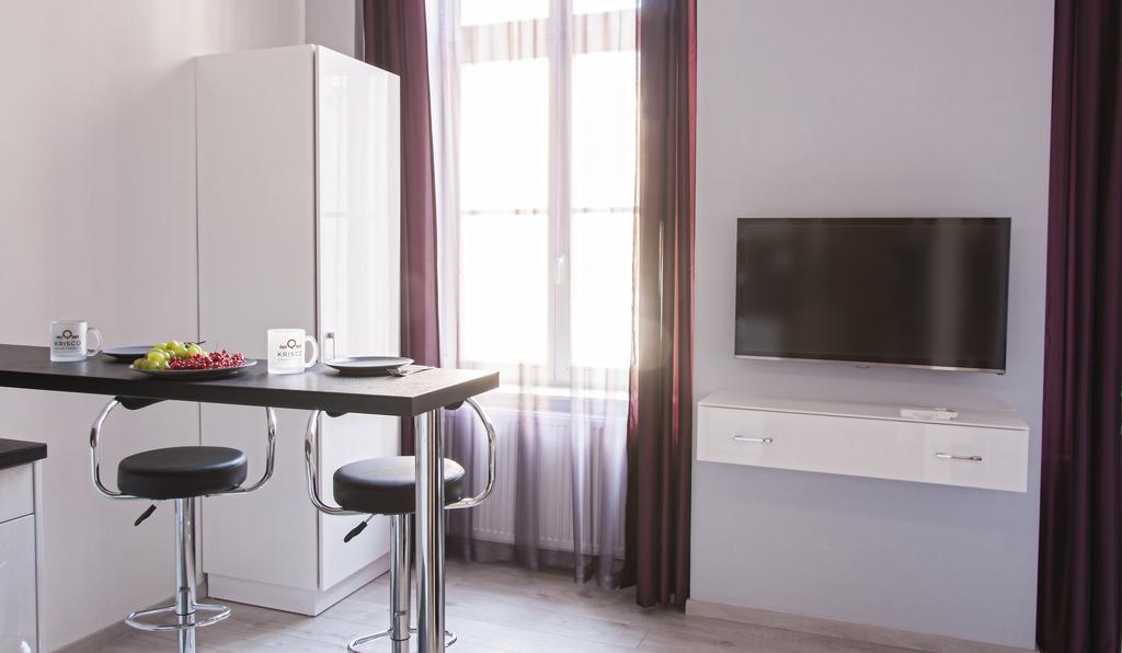Krisco Downtown Apartman *