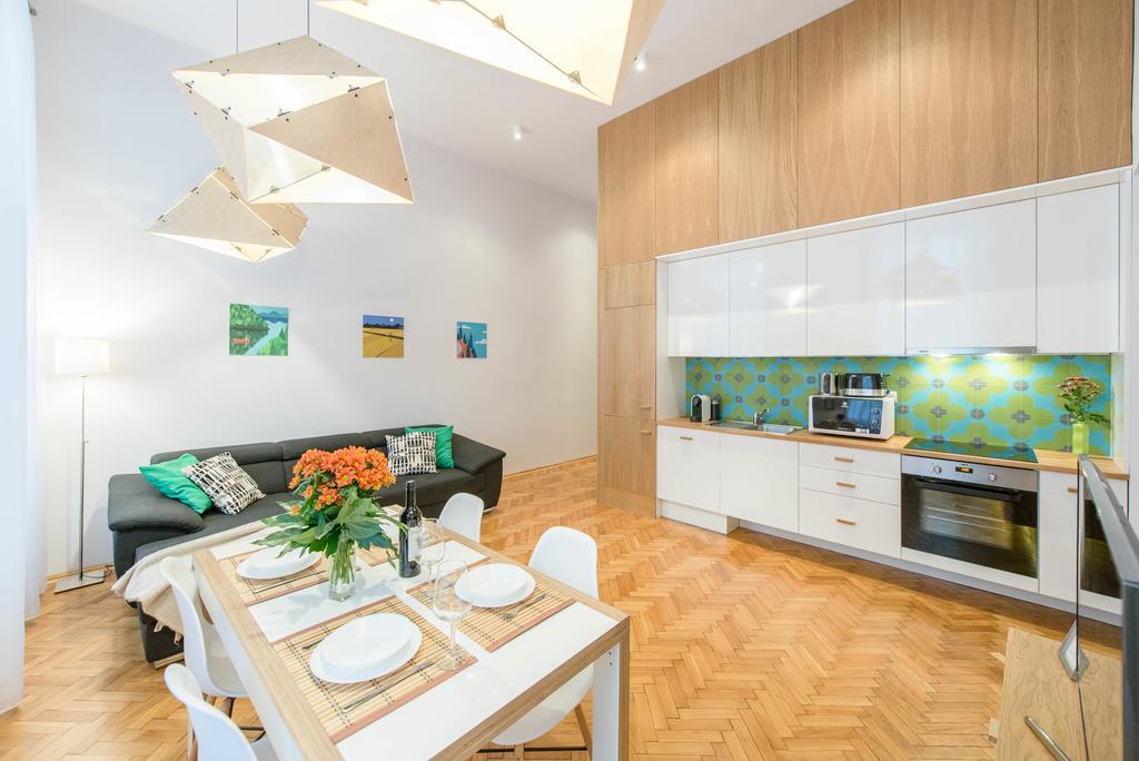 Oasis Paulay Ede Street * Budapest