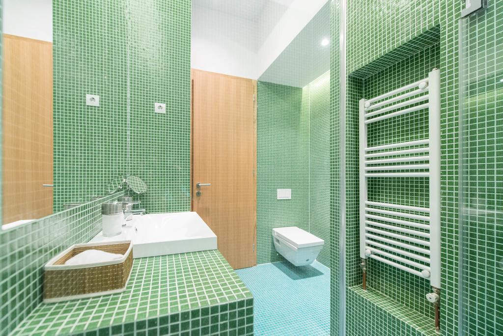 Oasis Paulay Ede Street Budapest