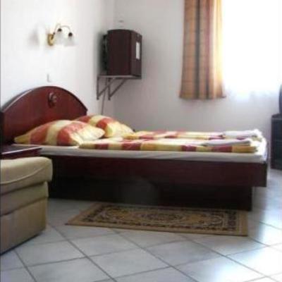 Polus Hotel 3*