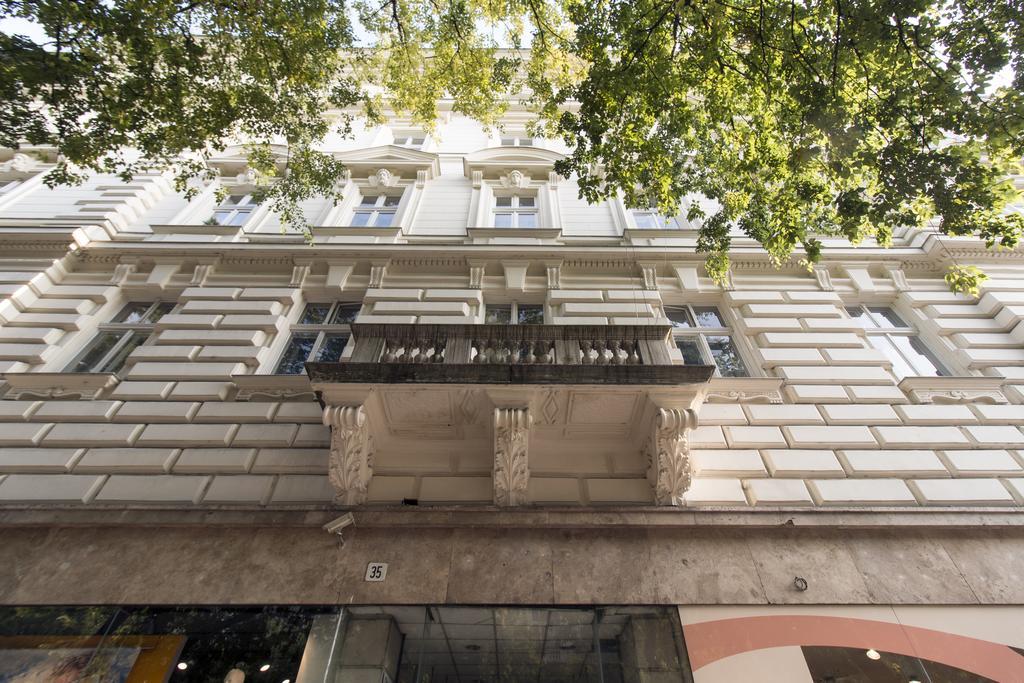 Luxury By Hi5 -andrassy