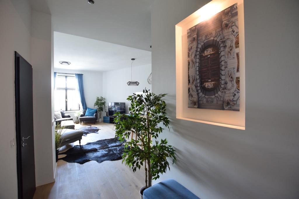 Luxury By Hi5 - Bajcsy * Budapest