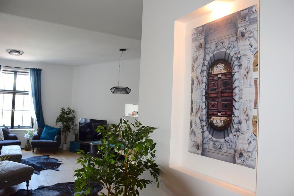 Luxury By Hi5 - Bajcsy * Budapest