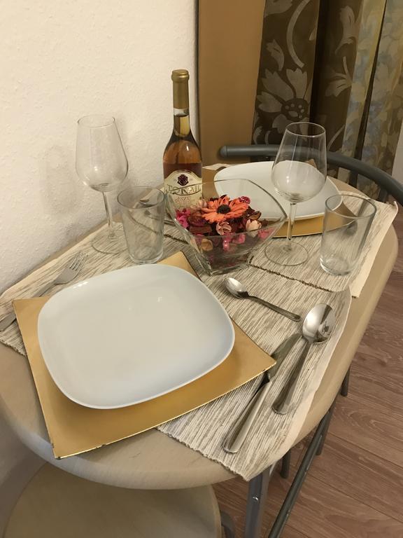 Goldcentral - Stylish - Wine Tasting Access Apartment *