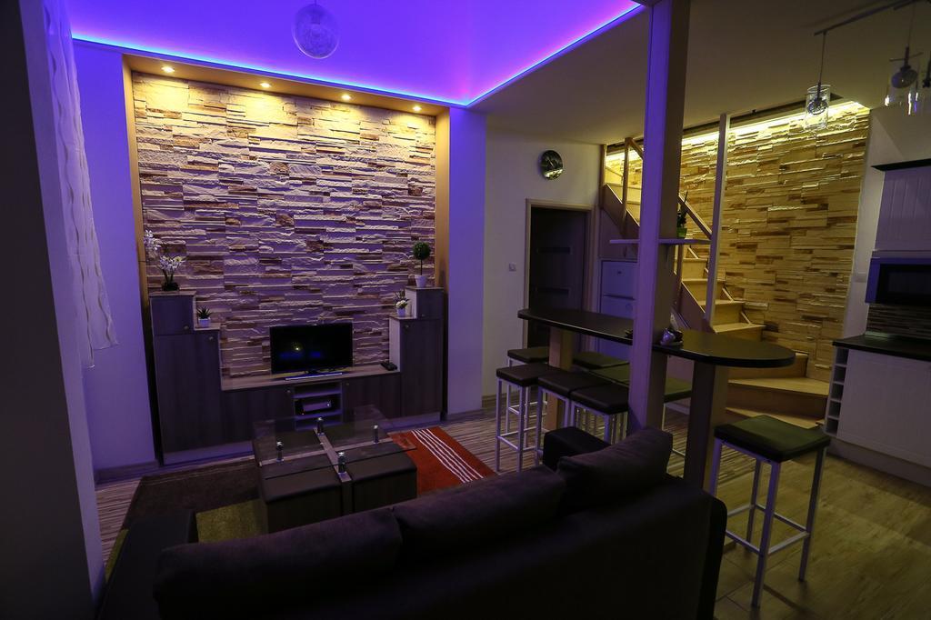 Fireworks Rakoczi - Free Parking - 3 Bedrooms - 2 Bathrooms Apartamento Budapest