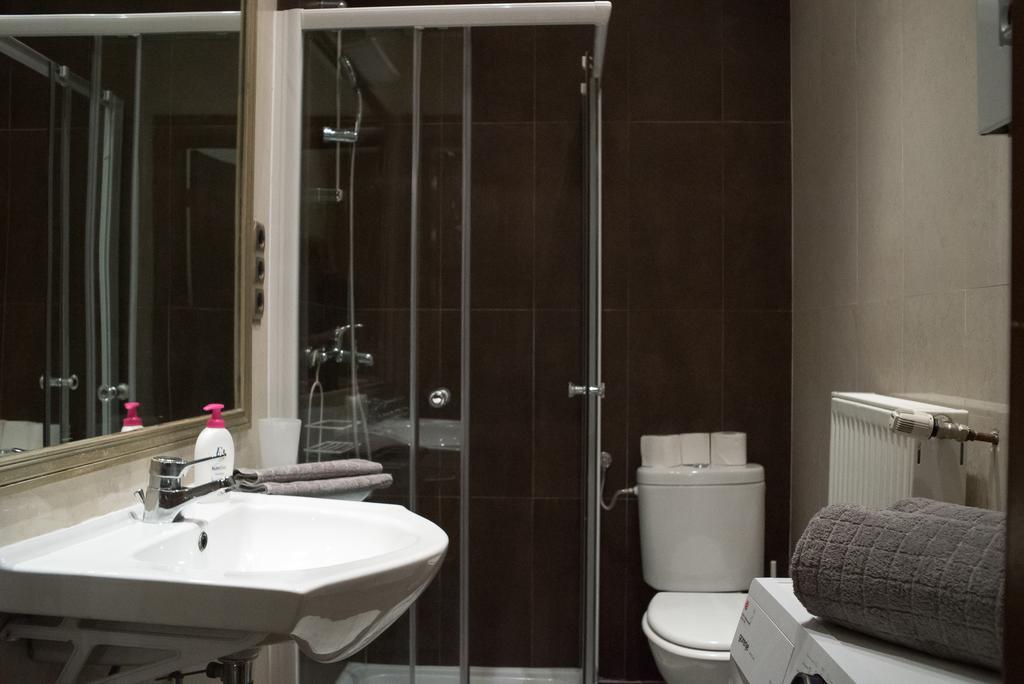 Inviting Flat In The Heart Of Town Apartment *