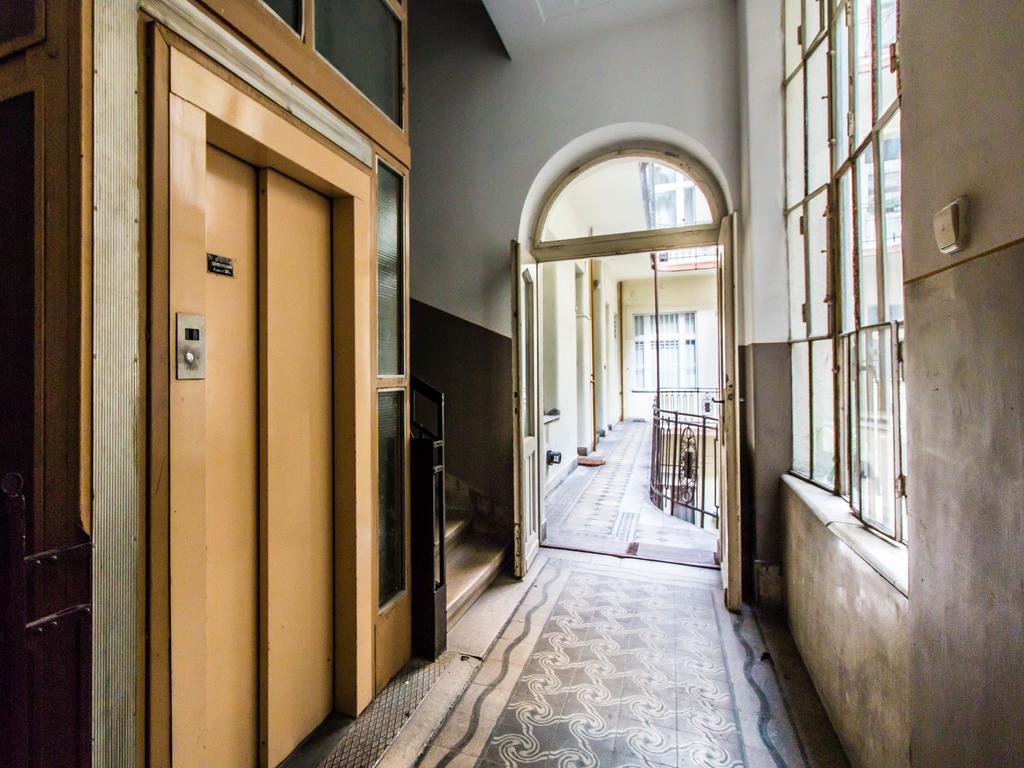 Modern Centre Apartment