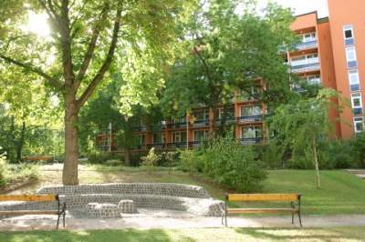 Ibs Garden Hotel