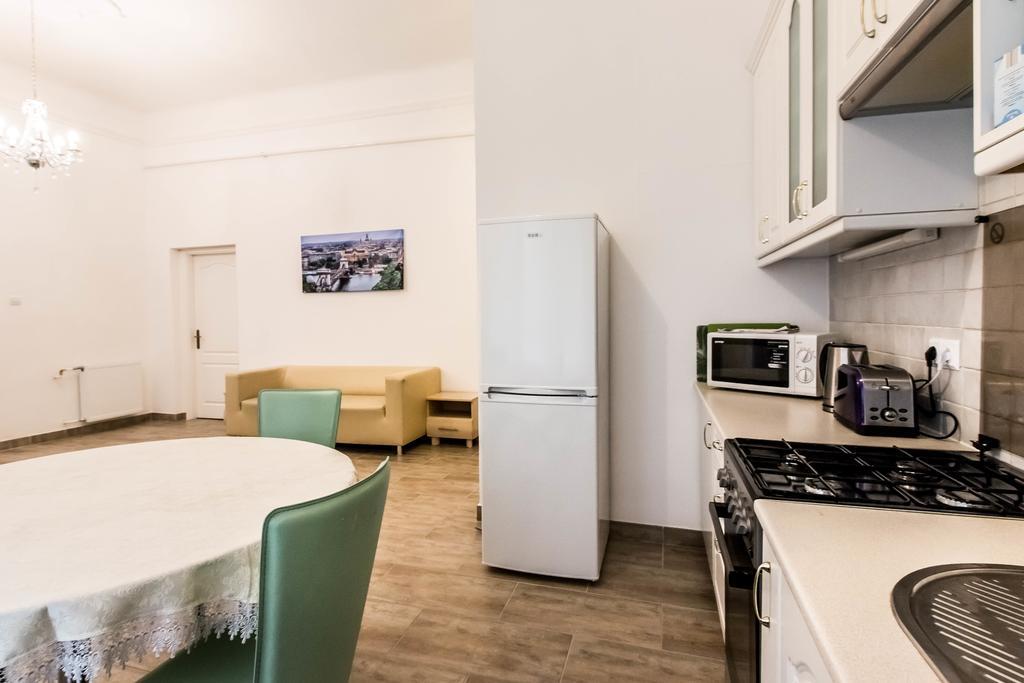 Parliament Prime Deluxe Apartment *