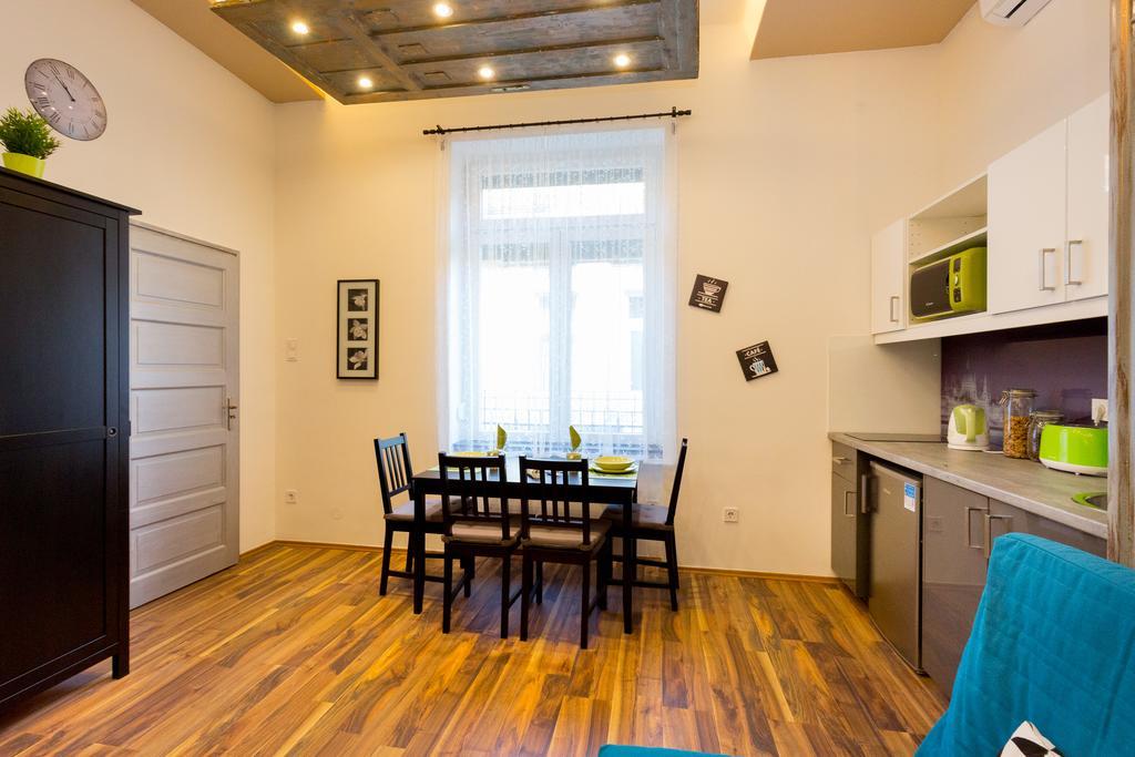 K10 B Kazinczy Appartement