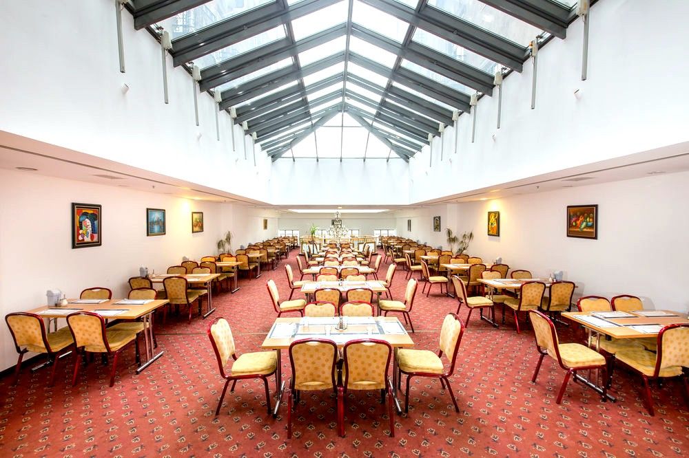 Golden Park Hotel 4*