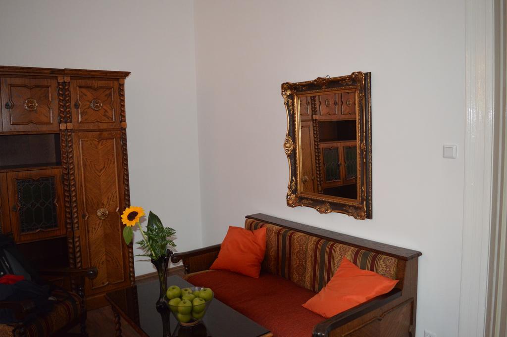 Flower Apartment Budapest