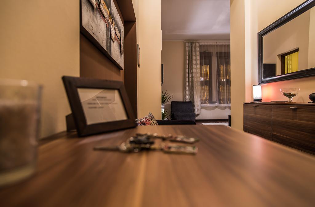 Apartamento Home, Far Away From *