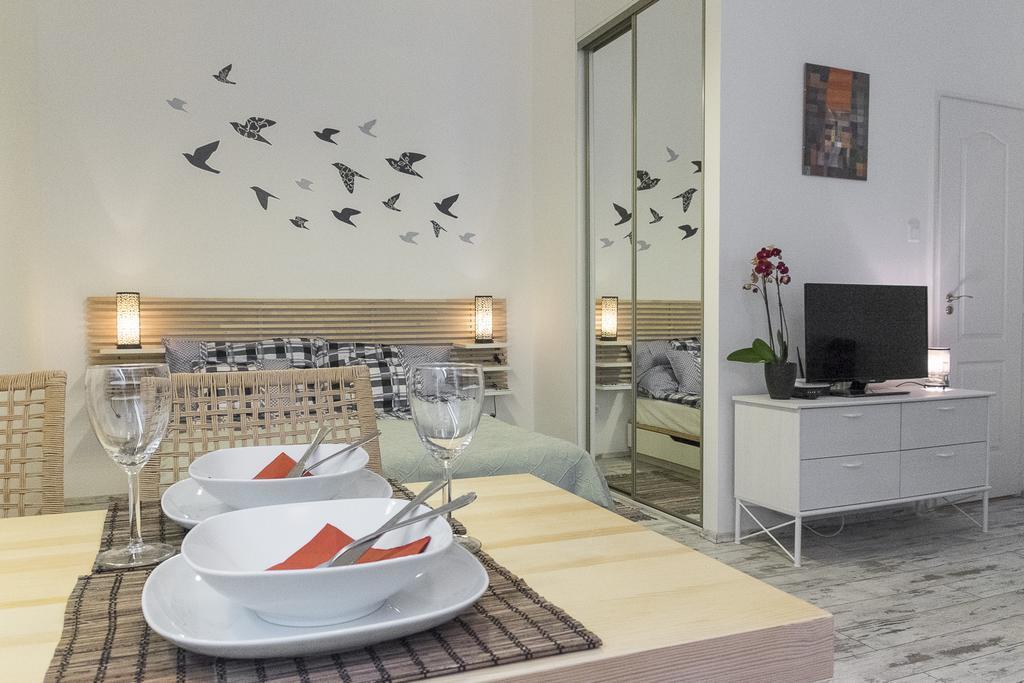 Standard By Hi5-liszt Ferenc Square * Budapest