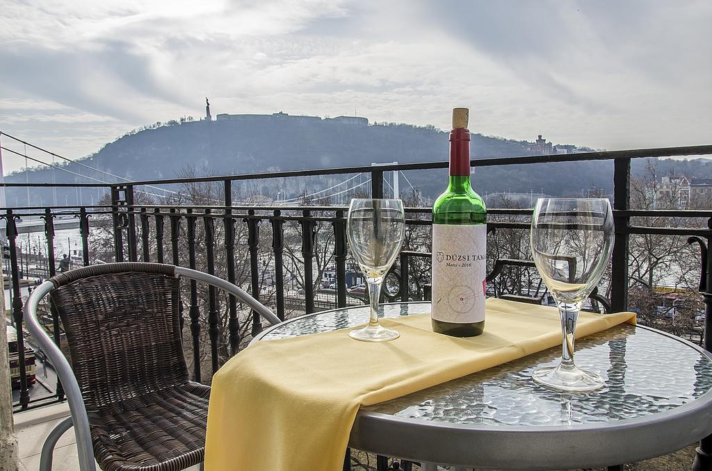 Danube Pest-side Apartment Budapest