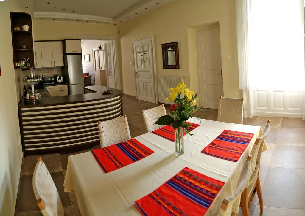 Puravida: Deluxe & Studio Budapest