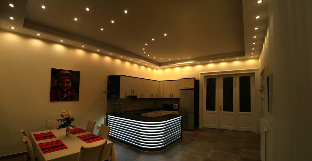 Puravida: Deluxe & Studio