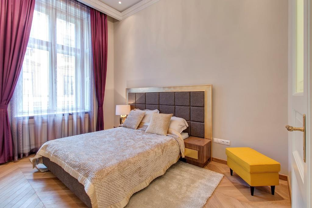 Count Zrinyi Basilica Luxurious