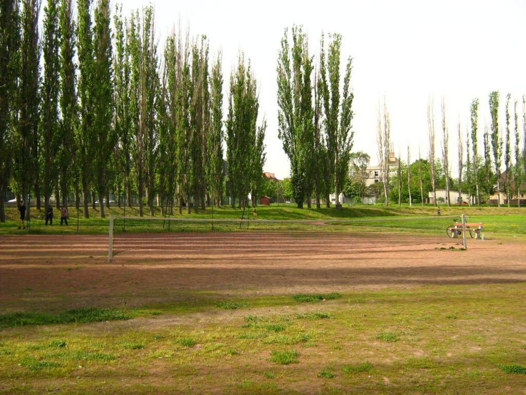Zuglo Apartman Es