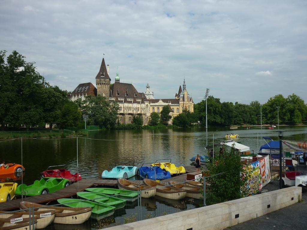 Irisz * Budapest