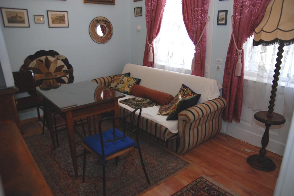 Market Vamhaz Koerut Apartament *