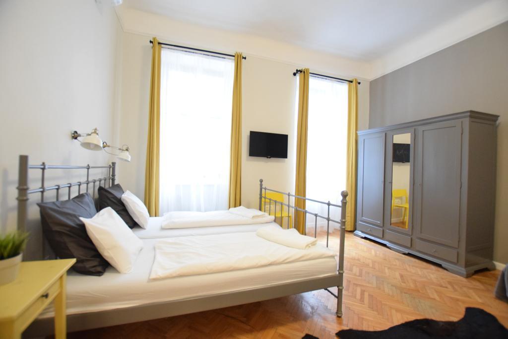 Standard Apartment By Hi5 - Chainbridge *