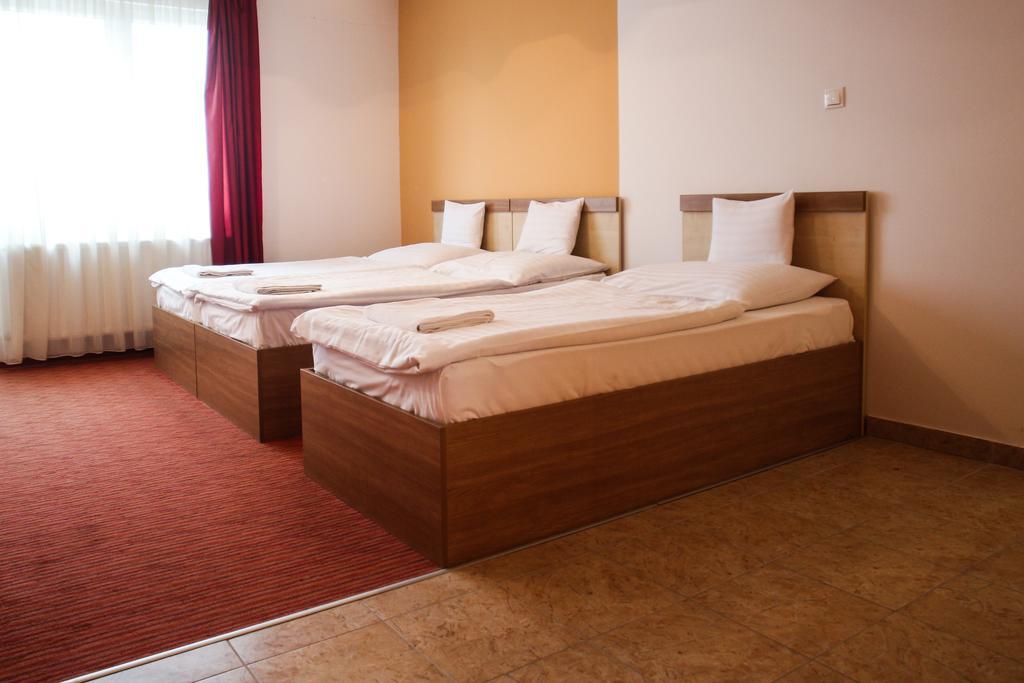 Silver City Center 3* Budapest