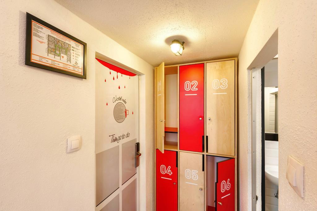 Adagio 1.0 Oktogon Hostal