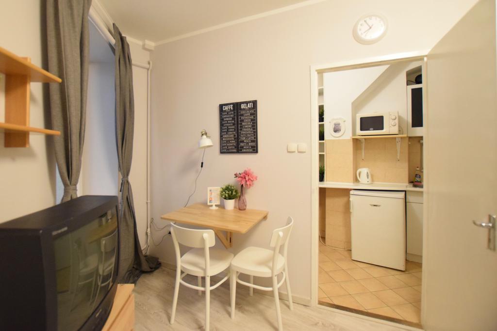 Budget By Hi5 - Október 6 Str 4 * Budapest
