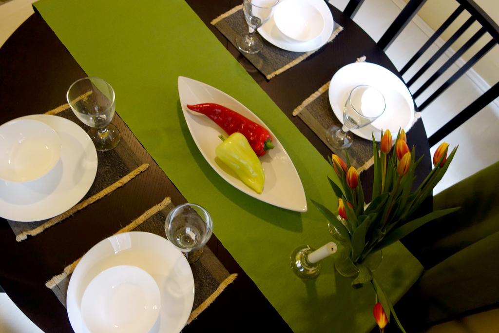 Vivid Rozsa Apartment
