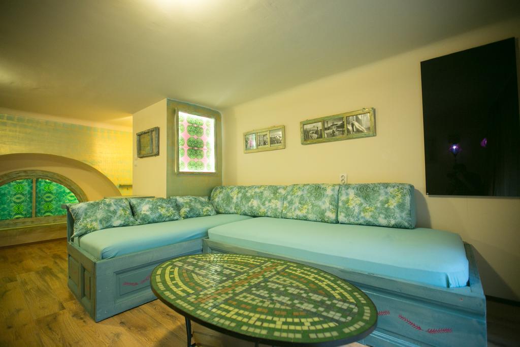 Apartment Boutique Design Studio