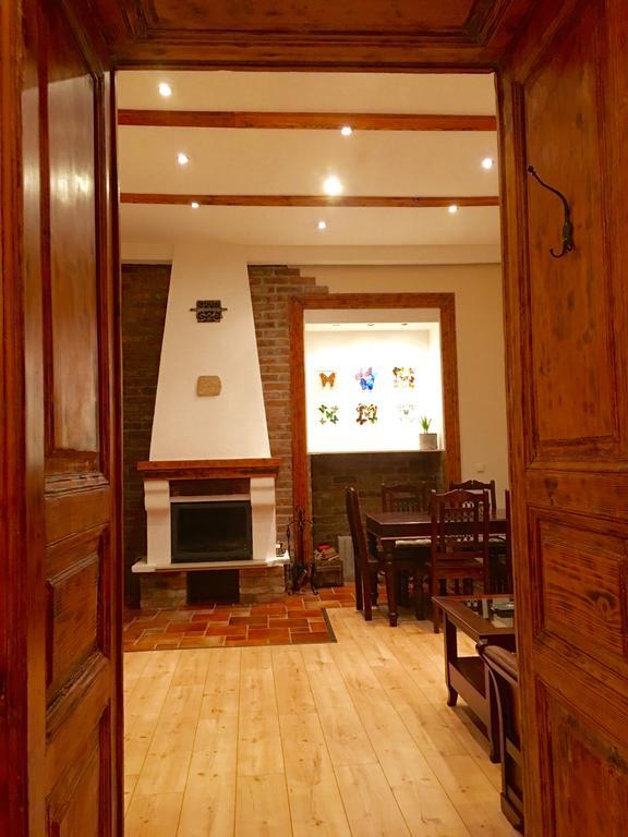 Appartamento Rustic With Fireplace