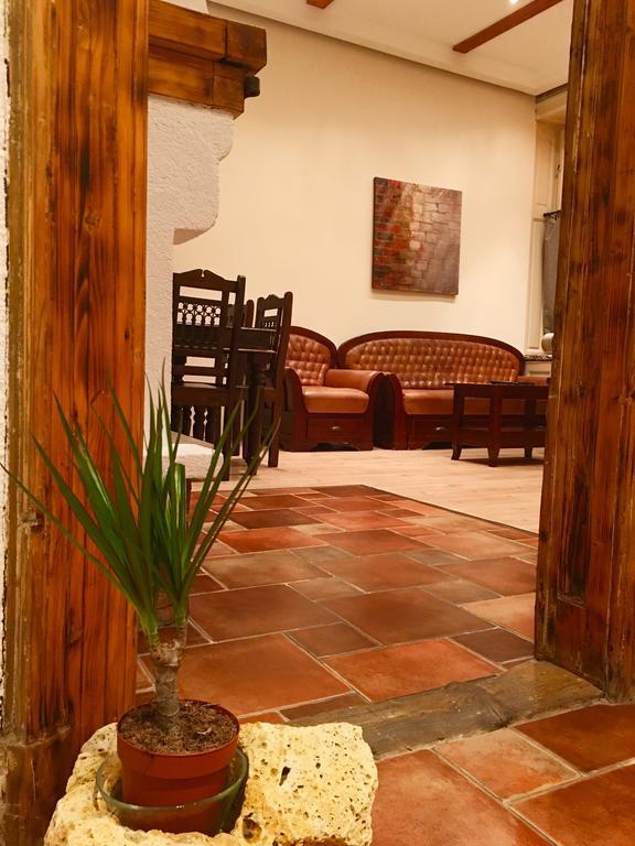 Rustic With Fireplace Appartamento *
