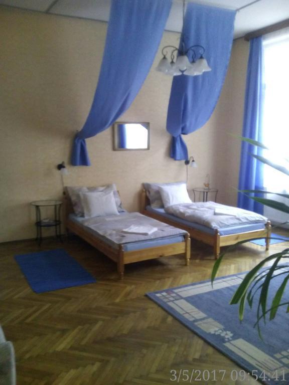 Eoetvoes Rooms Guest house