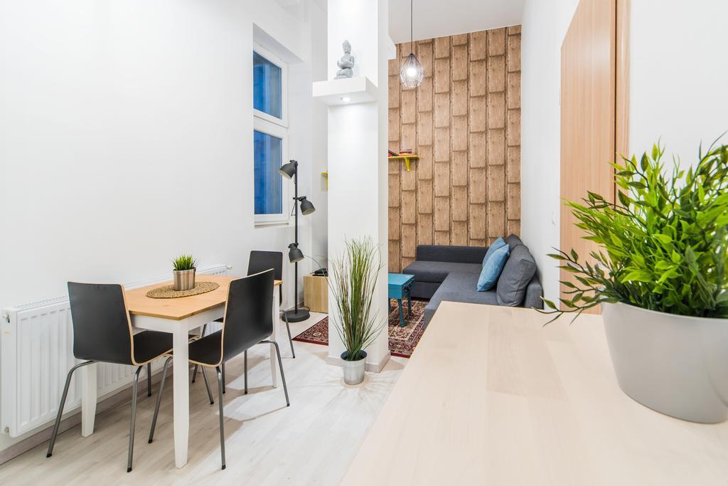 Astoria Airconed Apartamento