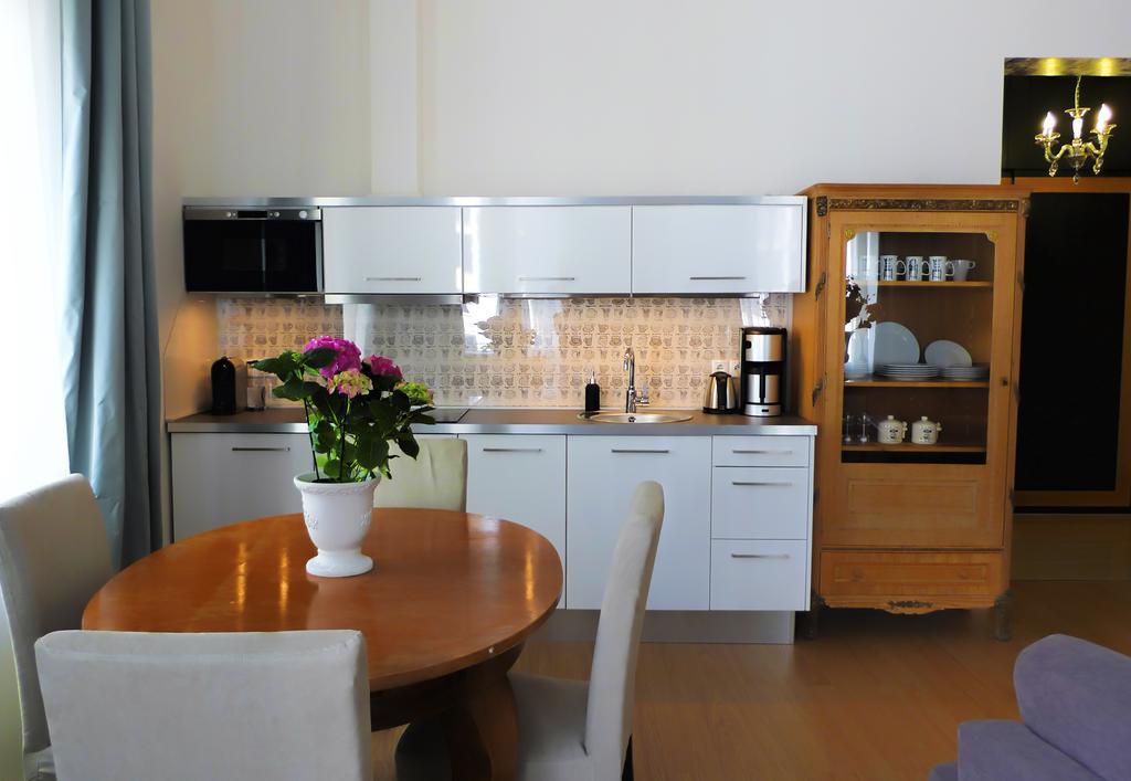 Golden Stars Apartman *