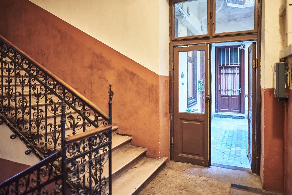 Flat At Lovolde Square * Budapest