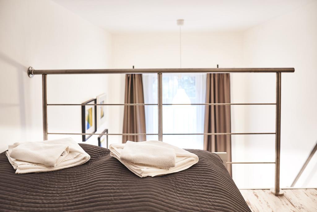 Flat At Lovolde Square Apartment *