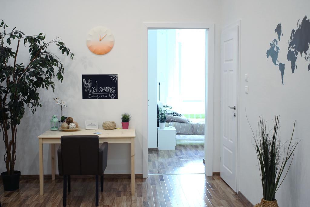 Apartamento Spacious Evergreen In The Heart Of *