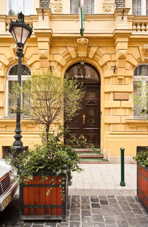 Peregrinus Hotel 3*