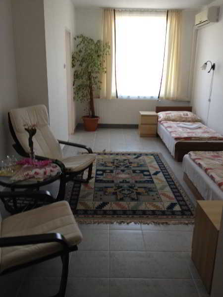 Timon Hotel 3*