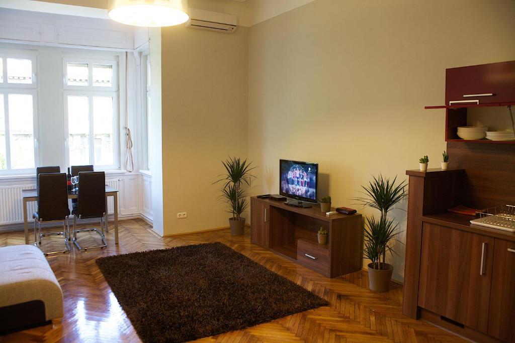 Apartment Five Season's