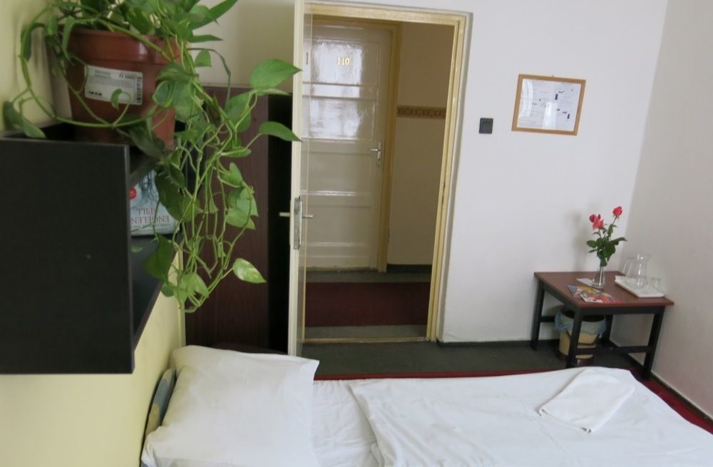 Dominik Panzio Bed & Breakfast 2*