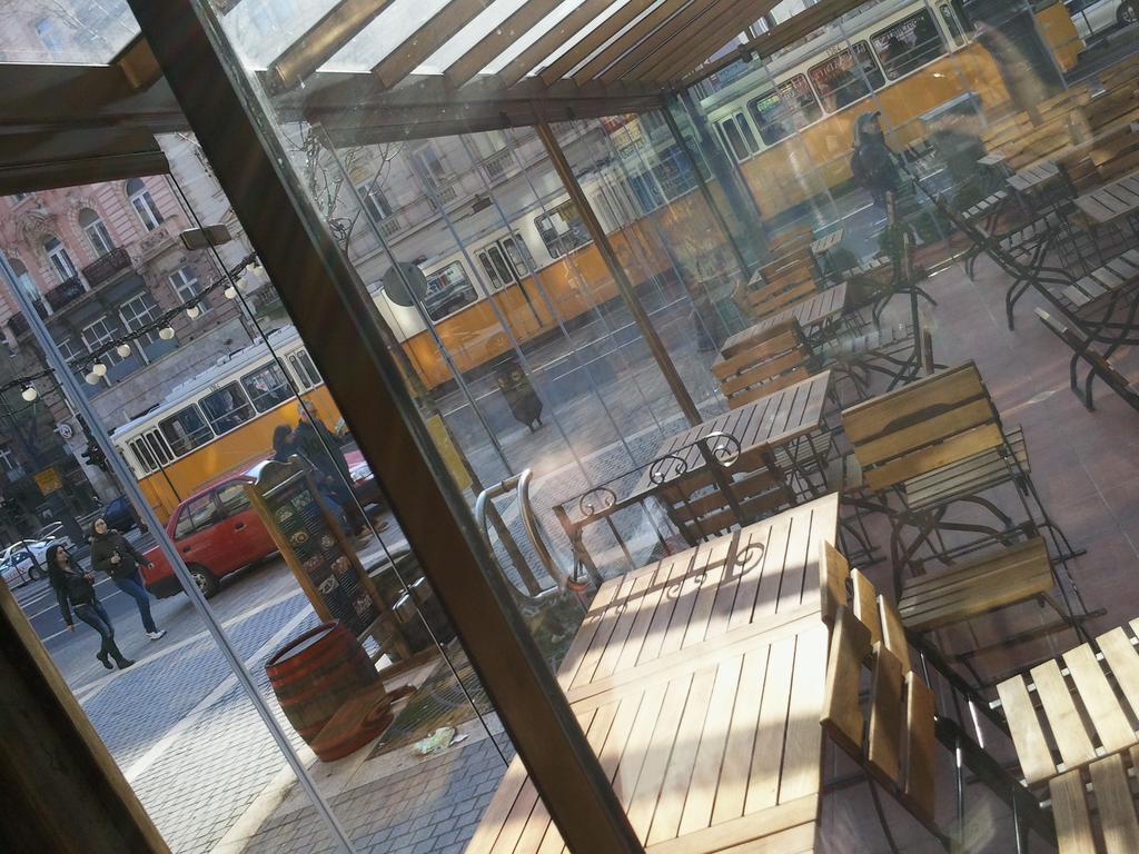 Pulse Jackquaters Apartment Budapest