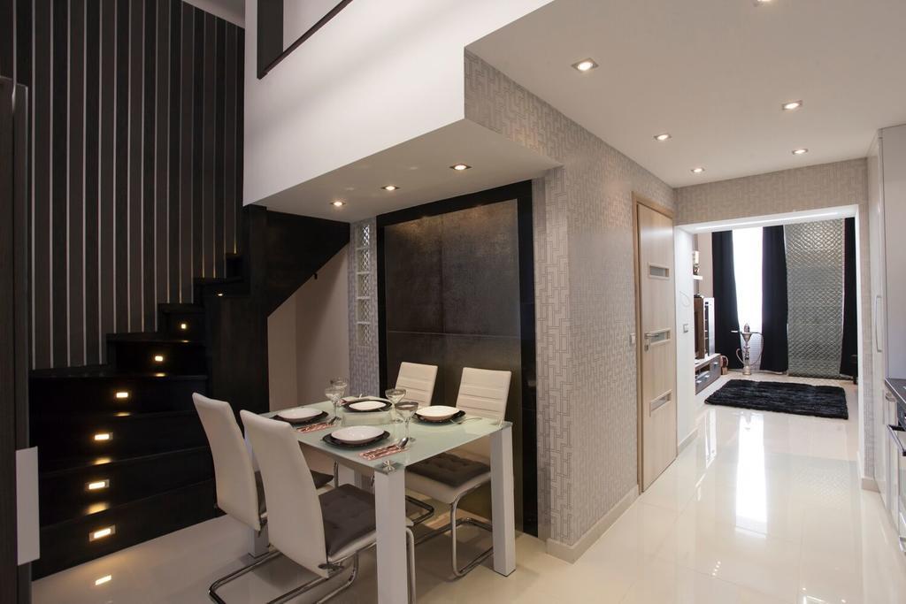 Apartment Silver